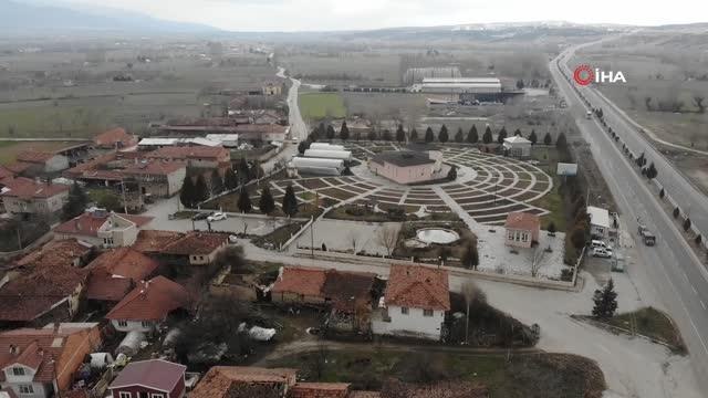Belediye, Hekim Sinan Tıbbi ve Aromatik Bitkiler Araştırma Merkezi'ni DPÜ'ye tahsis etti