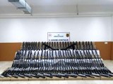 Antalya'da silah kaçakçılarına operasyon: 154 tüfek ele geçirildi