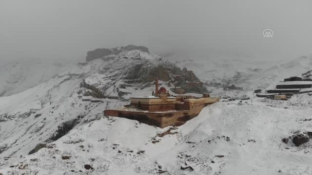 Tarihi İshak Paşa Sarayı geçen sene son 9 yılın ziyaretçi sayısı rekorunu kırdı