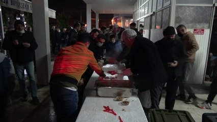 İnegöl’de Berat Kandili helva ikramıyla tatlandı