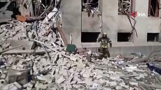 Rus ordusu, Harkov'da üniversite binası ve yerleşim alanlarını vurdu