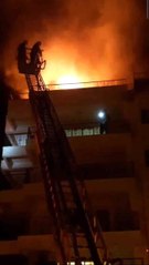 Alkolü fazla kaçırınca şömineyi değil, evi yaktı