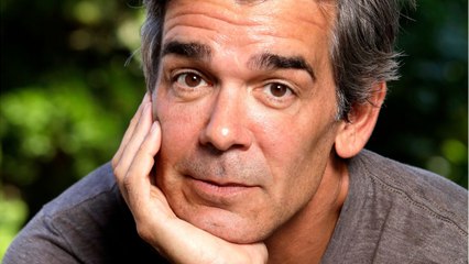 GALA VIDEO - Xavier de Moulins : quel père est-il pour ses trois filles ?