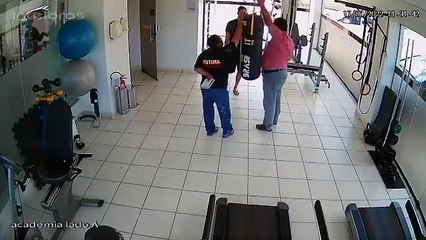 Síndico é agredido por vizinho e vai para a UTI com hemorragia cerebral