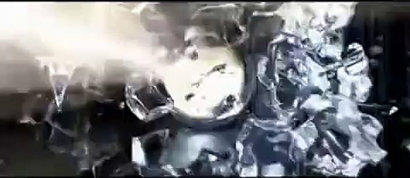 Amélie Neten : Figurante dans le clip Le Feu sur les planches de Grégory Lemarchal