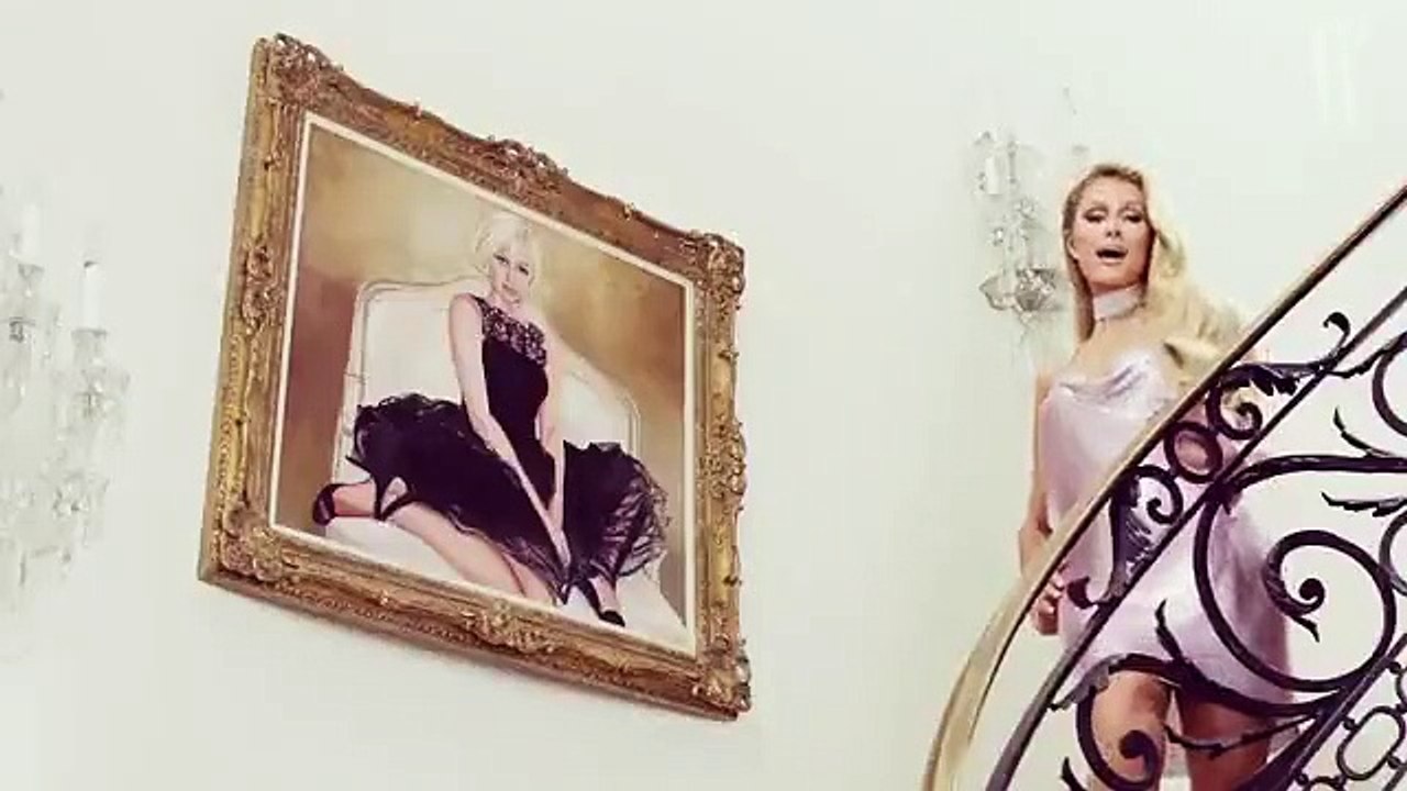 Paris Hilton : Elle nous montre avec humour qu'...