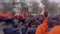 Fransa’da çiftçiler artan akaryakıt fiyatlarını protesto etti