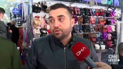 Ankara'da mağaza açılışında indirim izdihamı