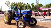 #JohnDeere Vs #Farmtrac #Tractor #Tochan Mukaabla #tractor tochan