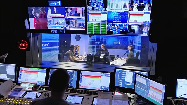 En pleine guerre en Ukraine, Poutine tient un meeting sur l'annexion de la Crimée