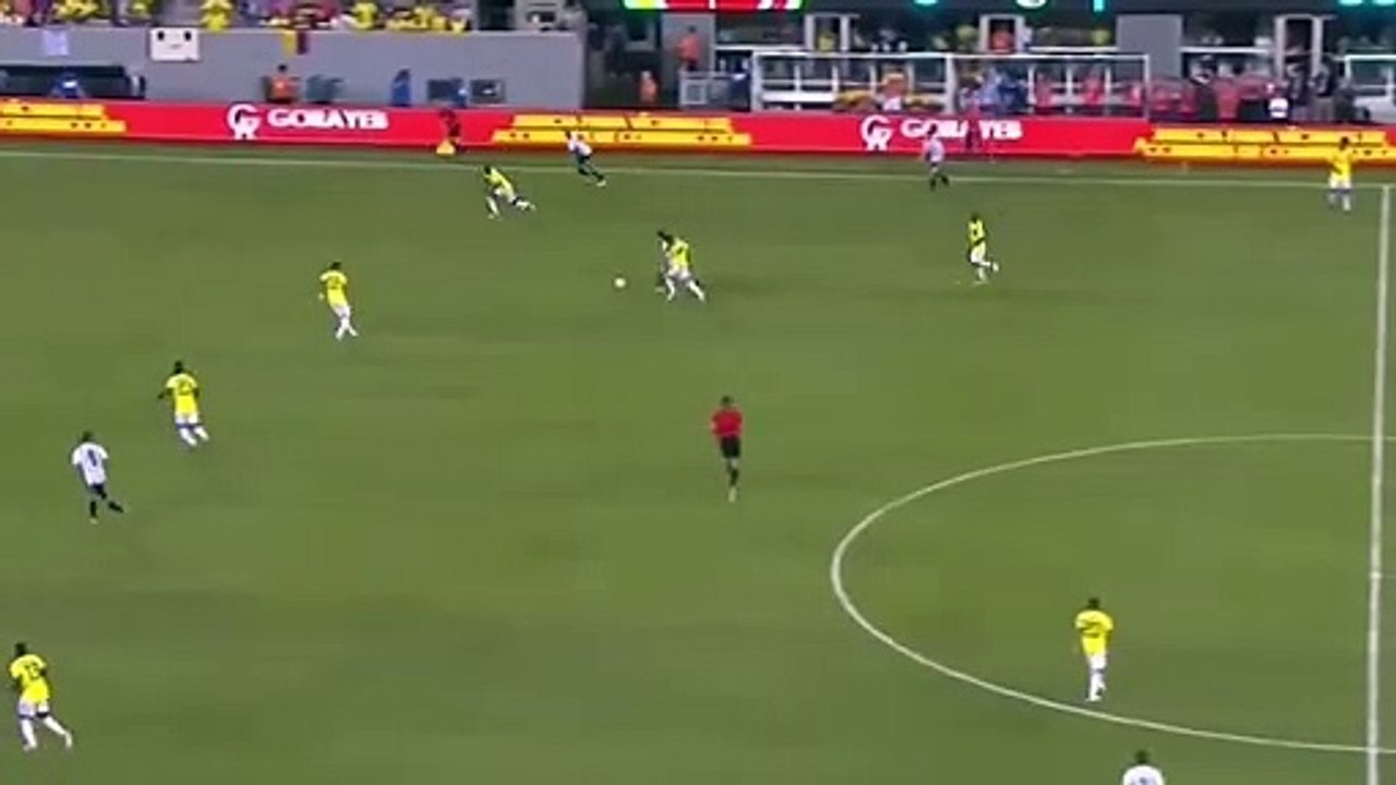 The art of football dribbling