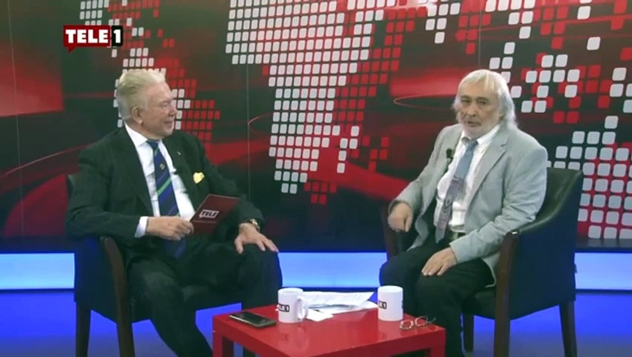 Müjdat Gezen, Demokrasi Arenası'ndaki canlandırmalarıyla güldürdü