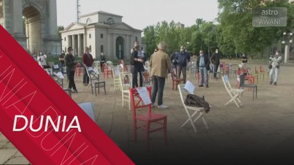 Kerusi kosong tanda protes