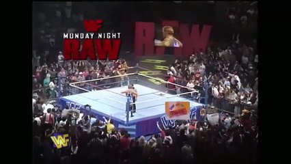 Razor Ramon vs Dean Douglas for the intercontinental title WWF Monday Night Raw