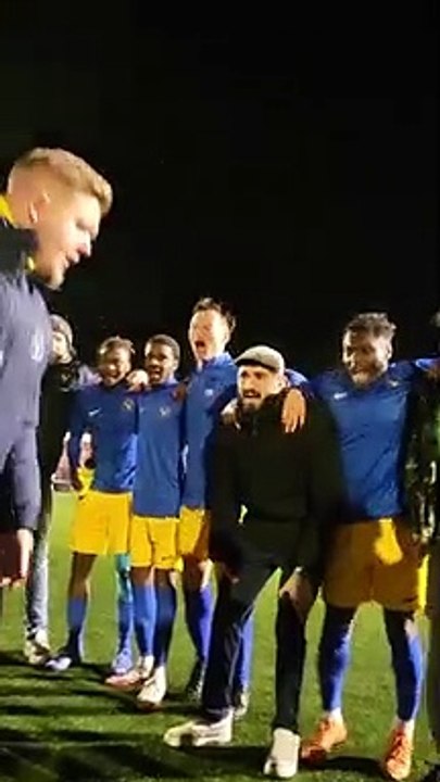 Vicky-U23 feiert den historischen Derbysieg!