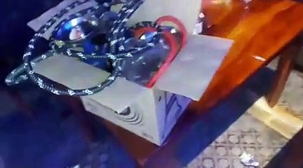 वीडियो होली पर दम मारो दम पर पुलिस का धमाका... लड़के - लड़कियां हुक्कां खीचते धरे