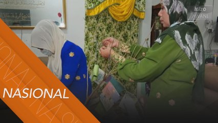 Kad raya kekalkan kemeriahan Syawal