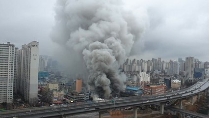 서울 마장동 먹자골목서 불...대응 1단계 발령 / YTN