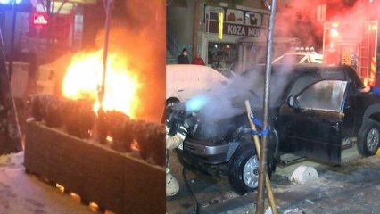 Kadıköy’de park halindeki pikap alev alev yandı