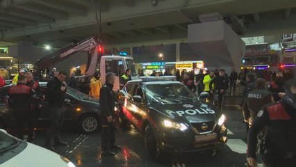 Son dakika haber | BEŞİKTAŞ'TA POLİSTEN KAÇTILAR MECİDİYEKÖY'DE YAKALANDILAR