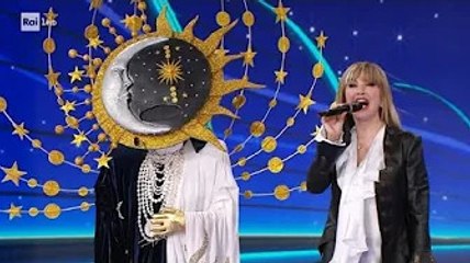La vita in diretta, Milly Carlucci fa un importante annuncio: "Il cantante mascherato si allunga di