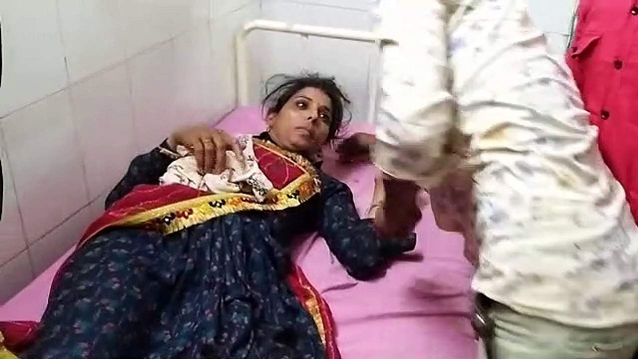 जलवा कार्यक्रम में शामिल होकर घर जा रहे बाइक सवार दंपति को टै्रक्टर ने मारी टक्कर, पति की हुई मौत