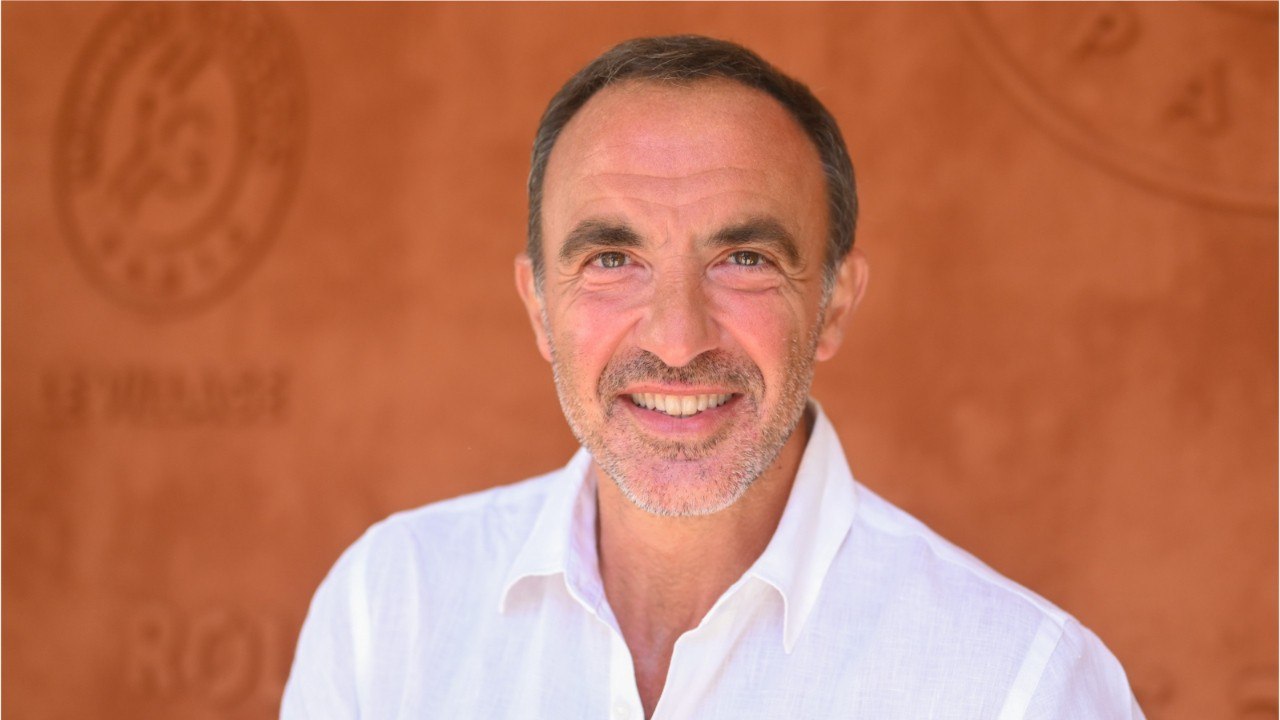 VOICI : The Voice : Nikos Aliagas n'était pas le premier choix pour présenter l'émission