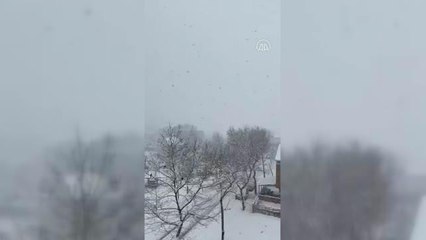 Kar yağışı aralıklarla sürüyor