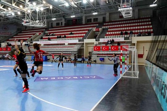 Türkiye Hentbol Kadınlar Süper Ligi: Kastamonu Belediyespor: 40 - Tekirdağspor: 21