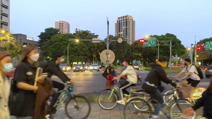 타이완, '고강도 봉쇄' 풀고 방역 완화 시작 / YTN