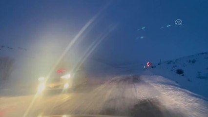 Çıldır-Aktaş yolu tipi nedeniyle tırlara kapatıldı