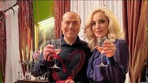 Silvio Berlusconi e Marta Fascina oggi “sposi”: un non-matrimonio che divide tutti, f@miglia e polit
