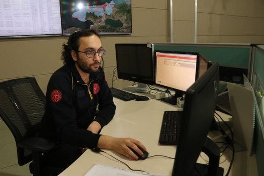 Otobüste sancısı tutan hamile kadın akaryakıt istasyonunda doğum yaptı