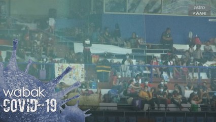Ratusan terkandas di stadium rayu untuk penghantaran pulang