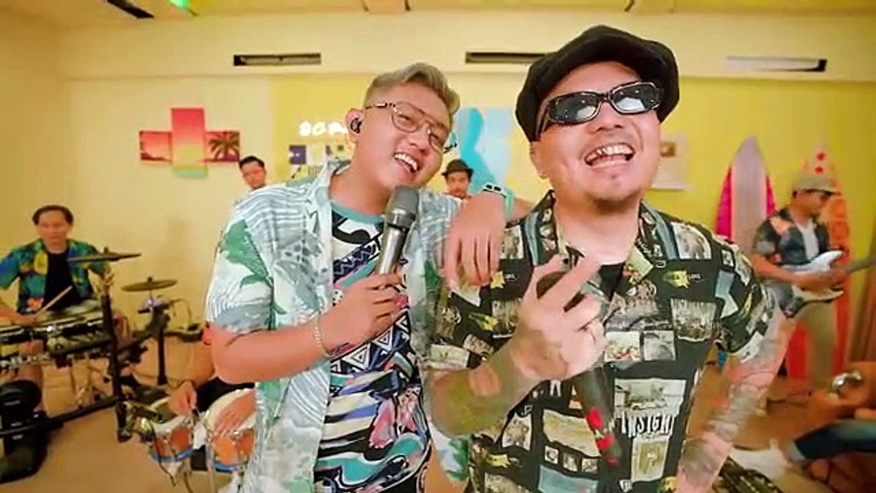 DENNY CAKNAN FT BRAVESBOY : DEWE YO WANI