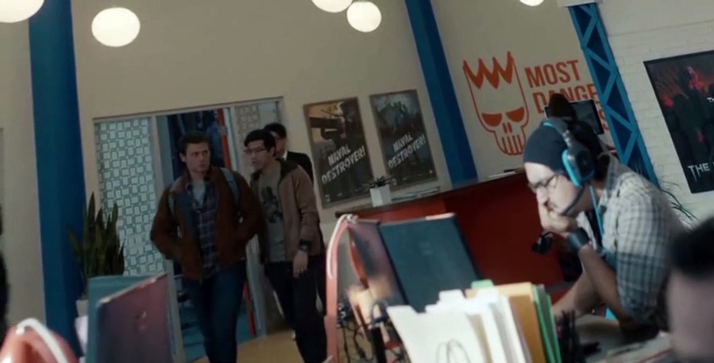 Looking S02 E02
