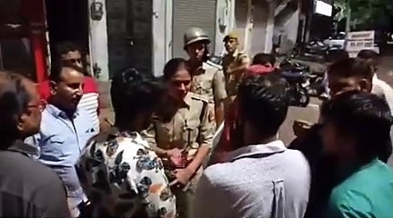 तलवारें निकालने से तनाव, ऐसे हो रही उत्पातियों की पहचान, देखें video