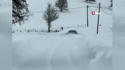 Bursa'da kara gömülen araç...