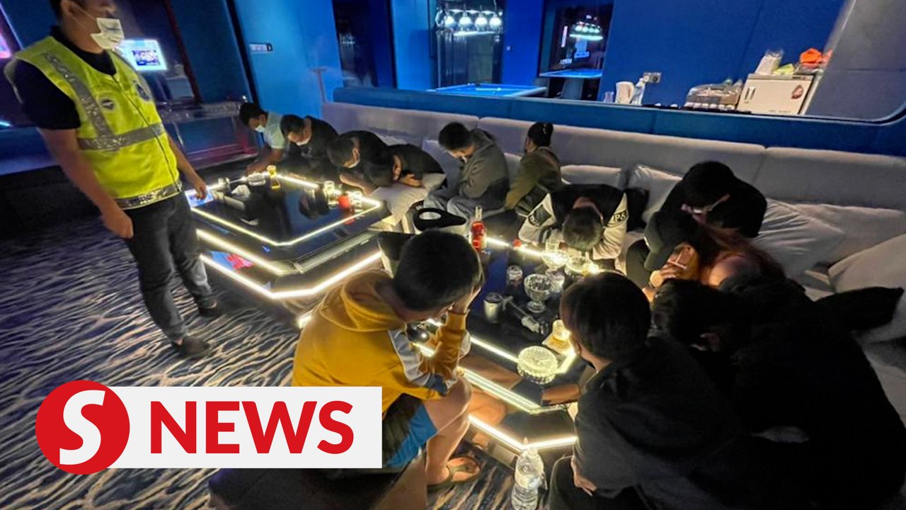 Cops raid two entertainment outlets in KL, 150 fined for SOP violations