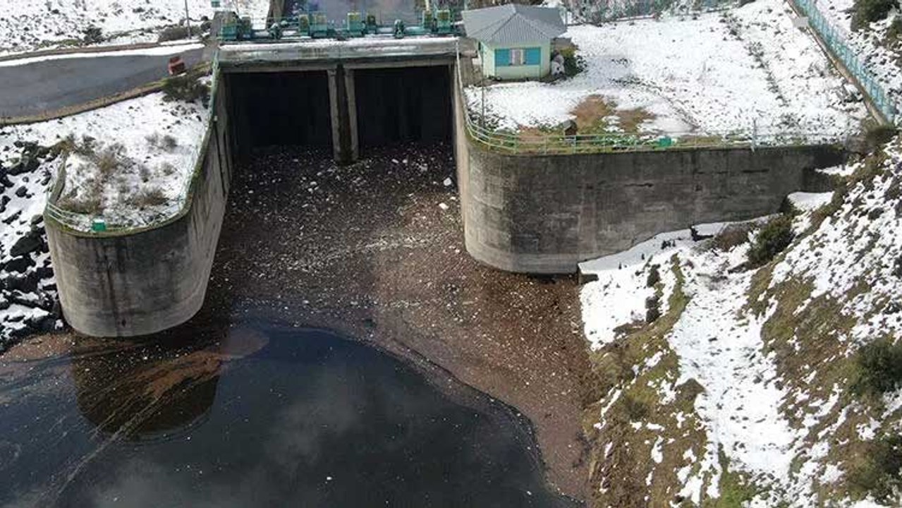 Su yükseldi, Alibeyköy Barajı çöple doldu