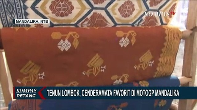 Tenun Lombok, Oleh-oleh Kain Tradisional Favorit di MotoGP Mandalika