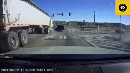 Road Rage, Driving Fails, Car Crash, Bad Drivers & Idiots in Cars, USA Compilation 2022 #5