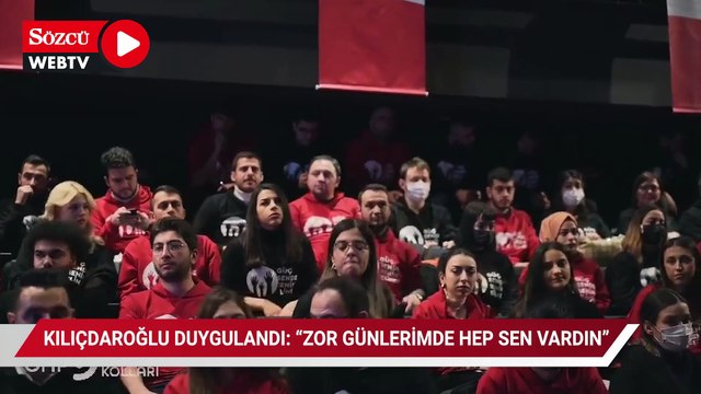 Gençler hep bir ağızdan söyledi, Kılıçdaroğlu duygulandı: Zor günlerimde hep sen yanımda vardın