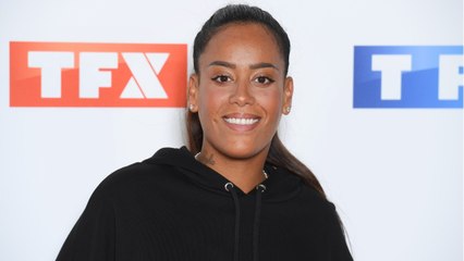 VOICI : Amel Bent fâchée à cause du directeur de casting de The Voice, elle règle ses comptes sur Instagram