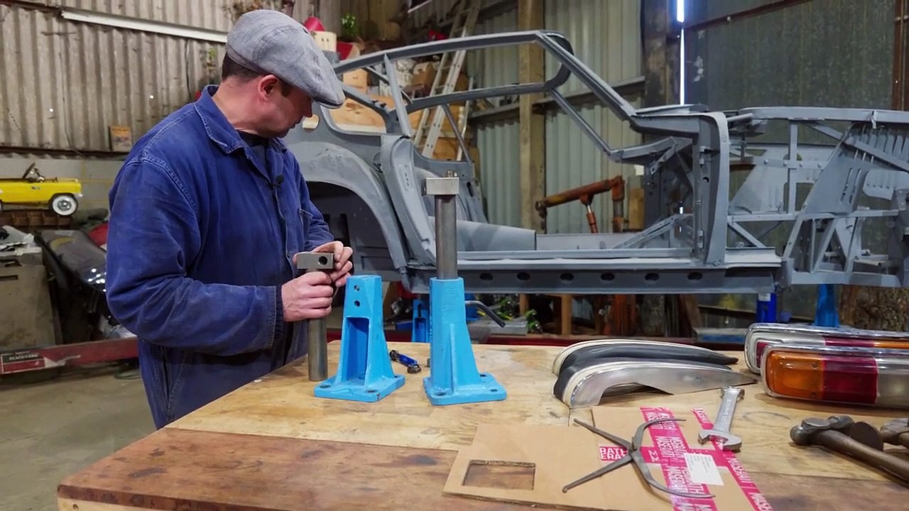 Classic Car Restoration Maserati Mistral on Celette Bench, part 1