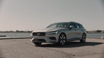 2023 Volvo V60 Recharge T8 Design Preview in Silver Dawn