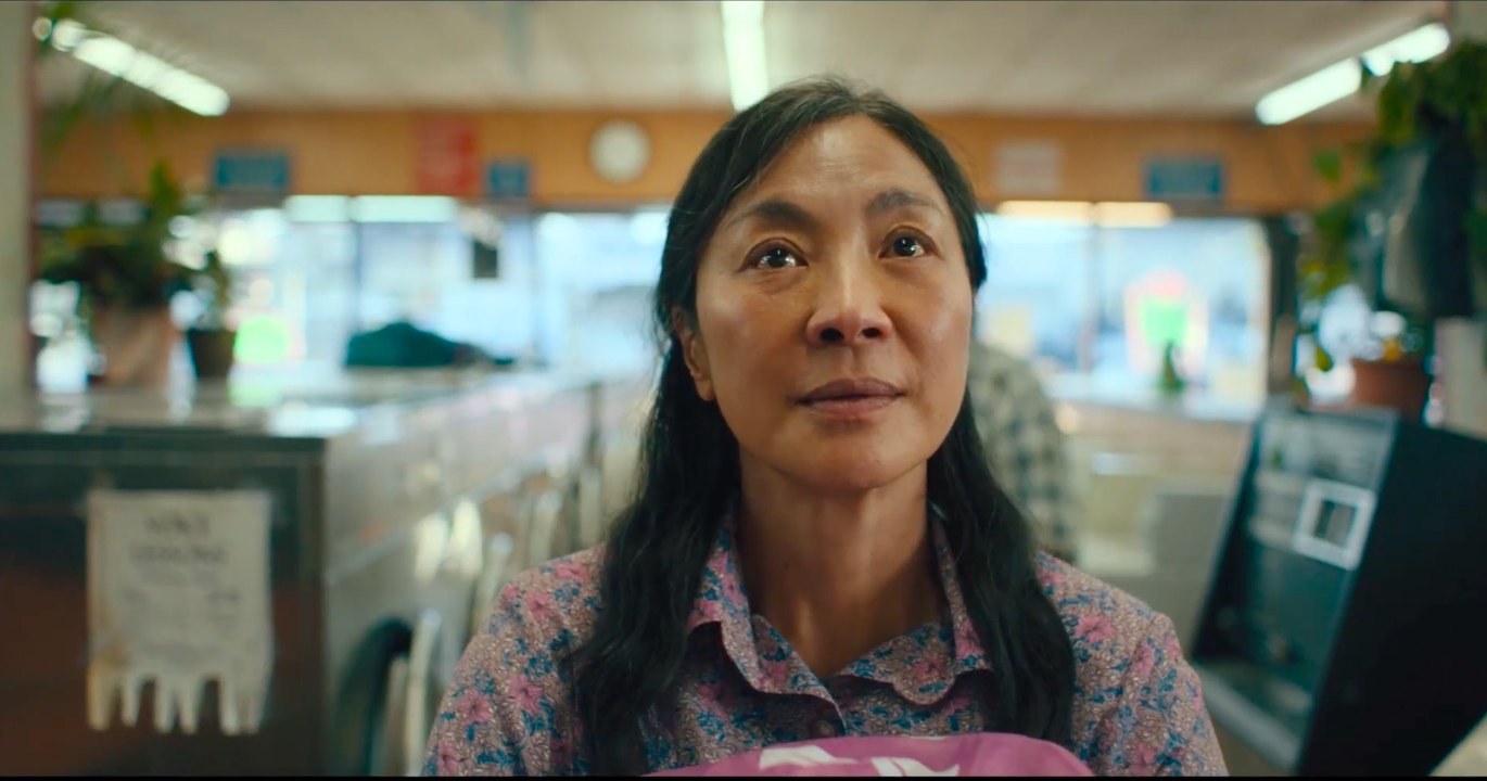 Everything Everywhere All At Once - Trailer (Deutsch) HD