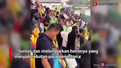 Tepati Janji di Instagram, Aleix Espargaro Lempar Helm ke Tribun Penonton