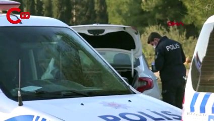 4 gündür park halinde olan otomobilin bagajında ceset bulundu