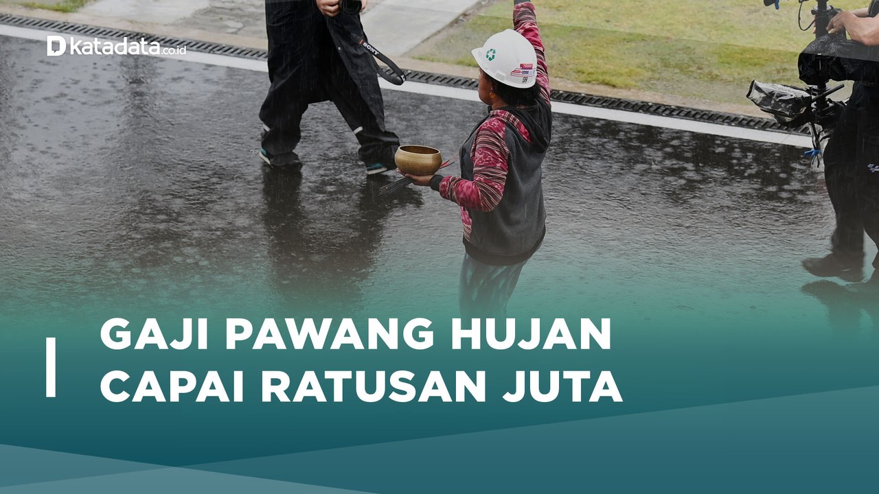 Berapa Besaran Gaji Pawang Hujan MotoGP Mandalika 2022? | Katadata Indonesia